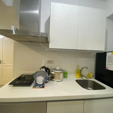 Azure - Paris Hilton 2 Bedroom With Pool And Parking