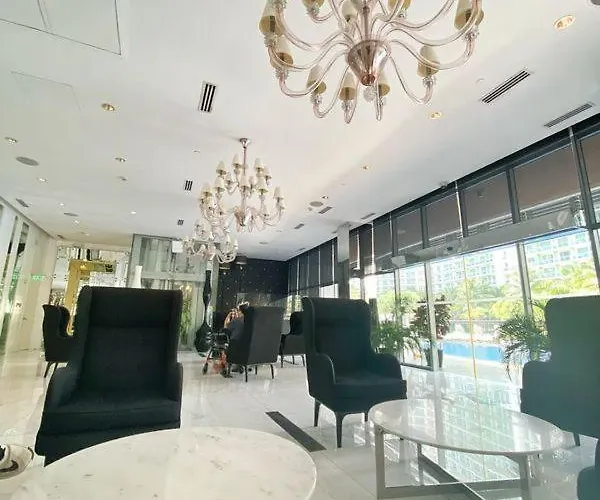 Azure - Paris Hilton 2 Bedroom With Pool And Parking Aparthotel