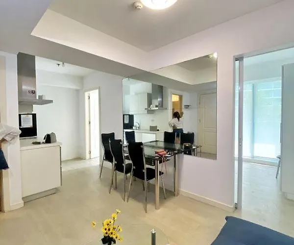 Azure - Paris Hilton 2 Bedroom With Pool And Parking